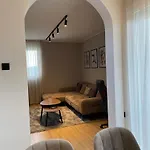Original Sunny Place Apartman Podgorica